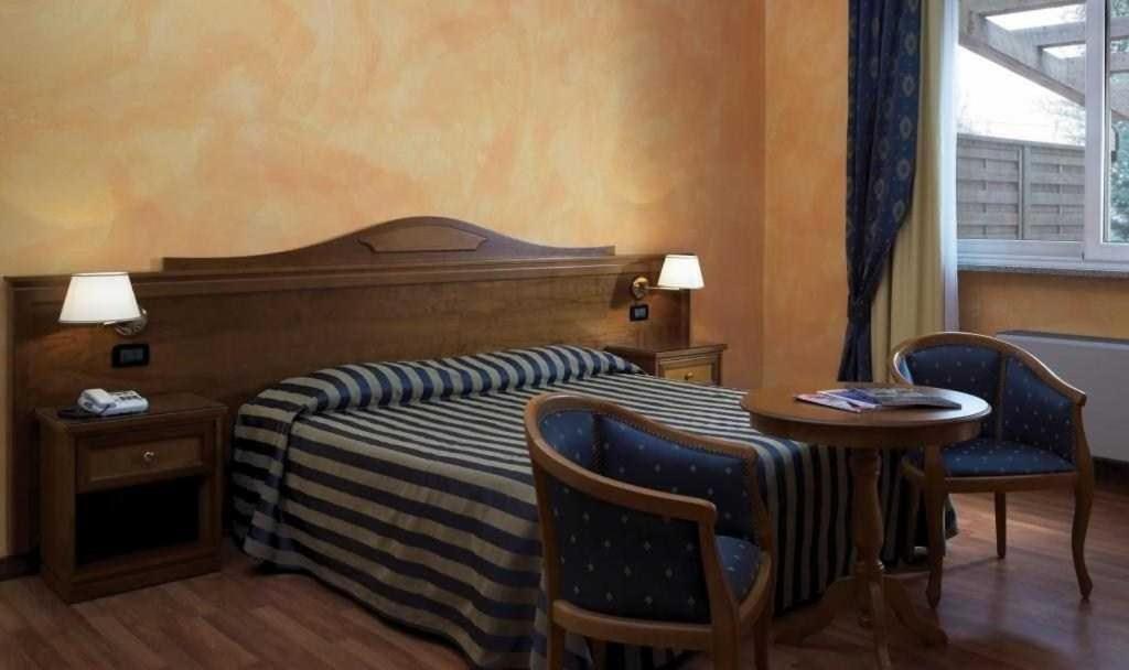 Hotel De La Ville Bereguardo Kültér fotó
