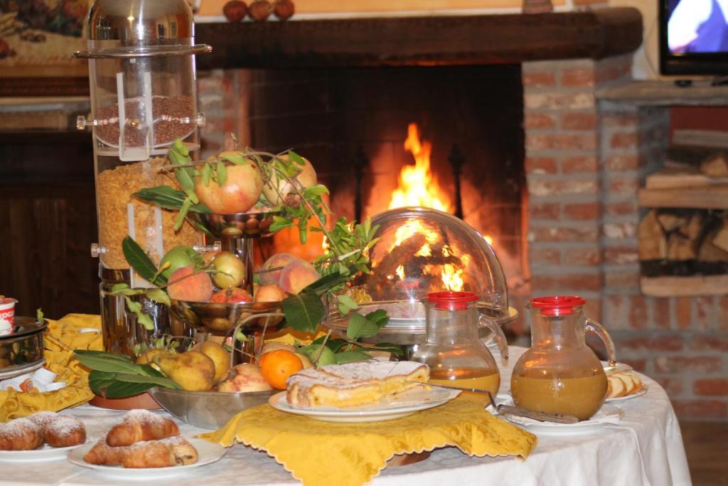 Hotel De La Ville Bereguardo Kültér fotó