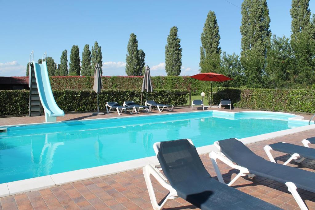 Hotel De La Ville Bereguardo Kültér fotó